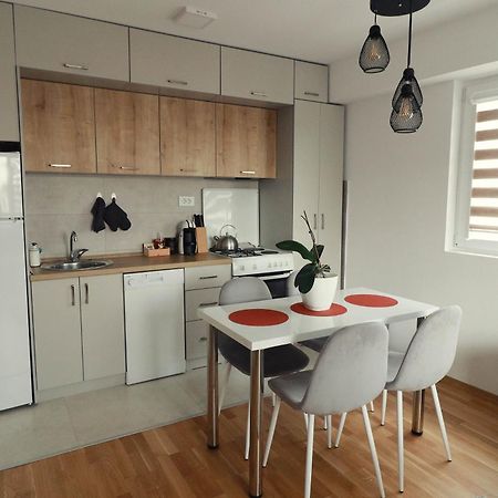 סקופיה Luna Apartment By Sienna מראה חיצוני תמונה